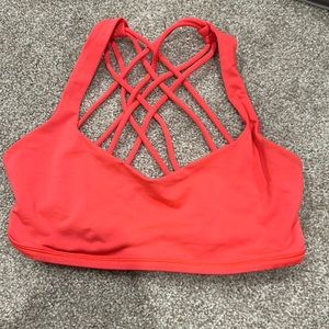 Lululemon free to be bra